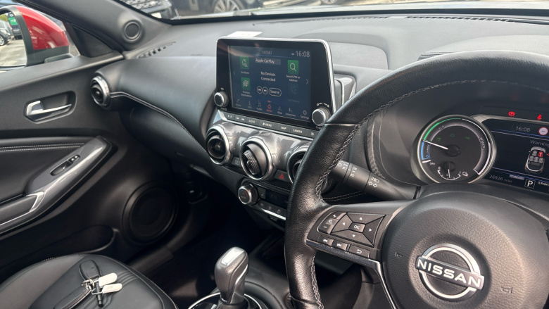 Nissan Juke 1.6 Hybrid Tekna 5dr Auto Hybrid Hatchback
